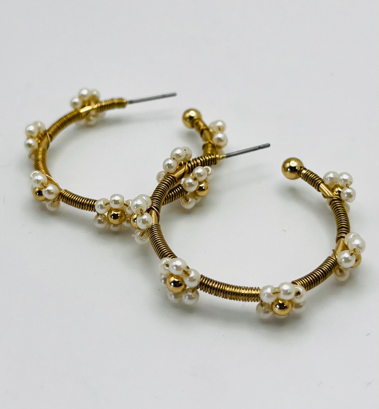Daisy Wired Hoops