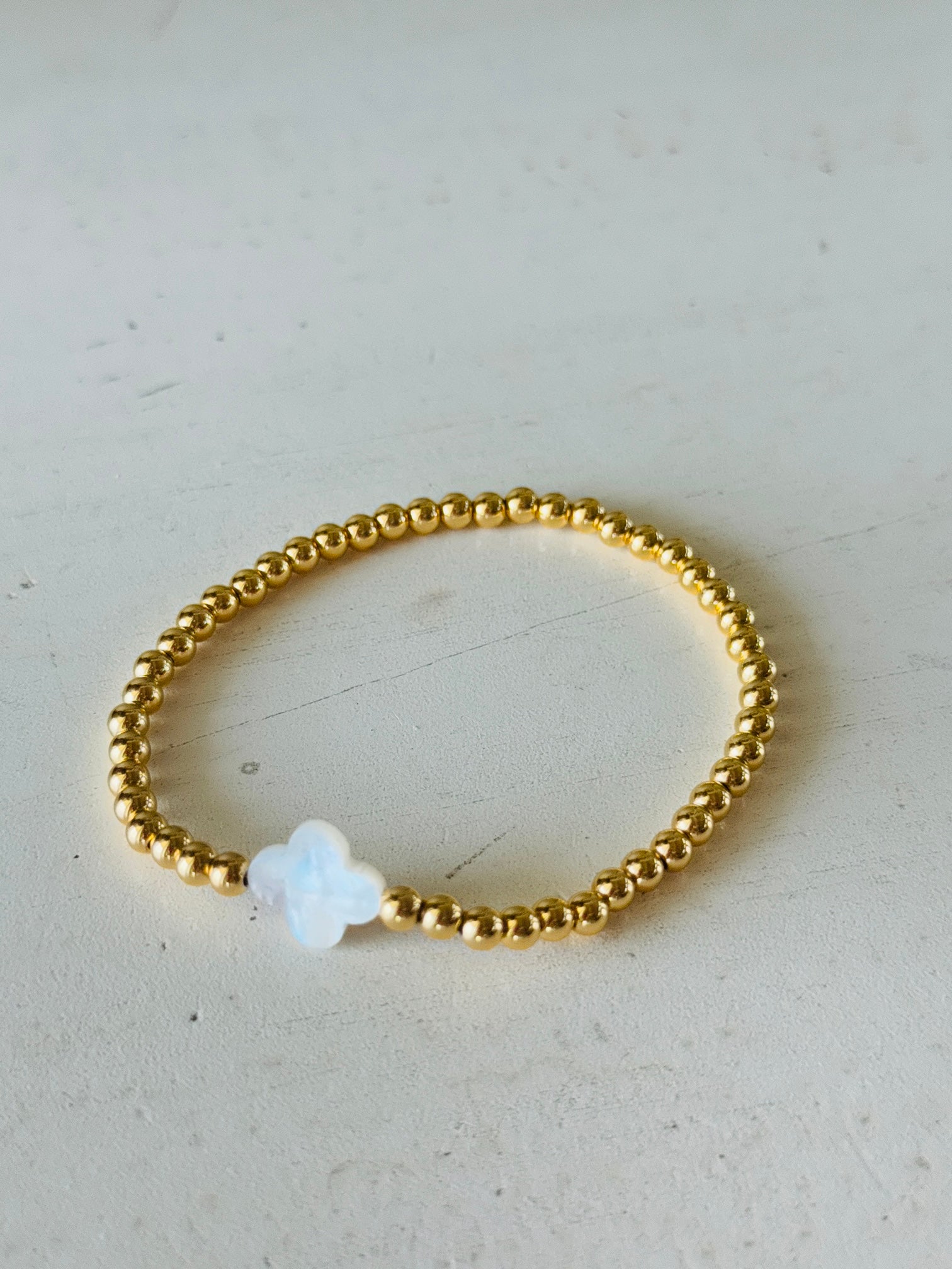 Quatrefoil Shell 4mm Bracelet