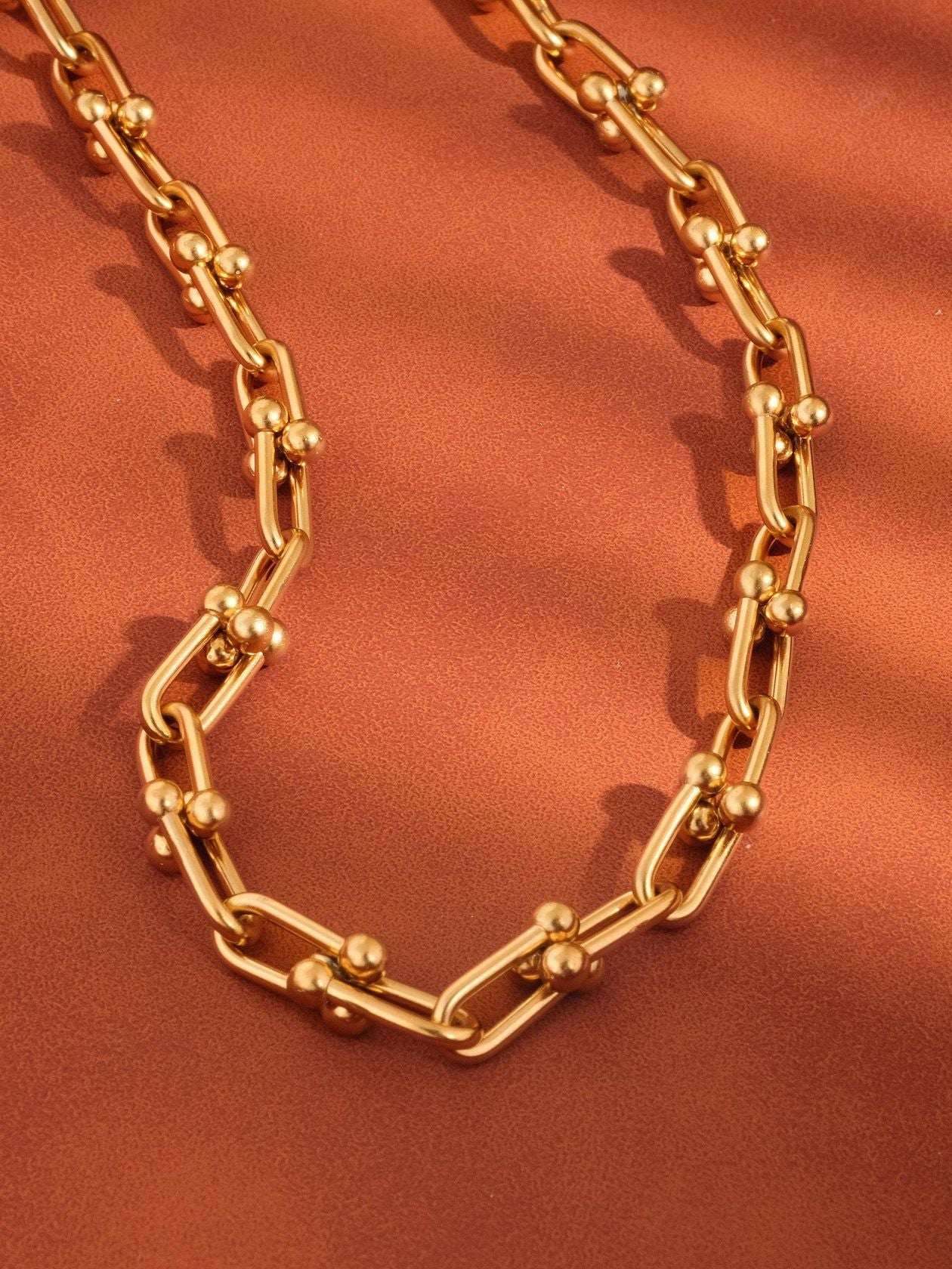 Dahlia Bold Chain Necklace