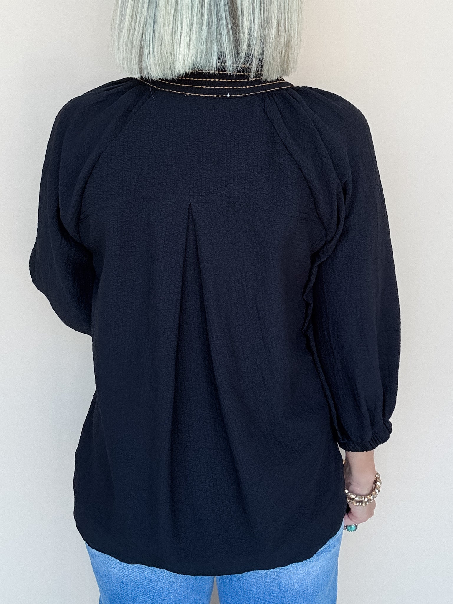 Golden Thread Top | Black