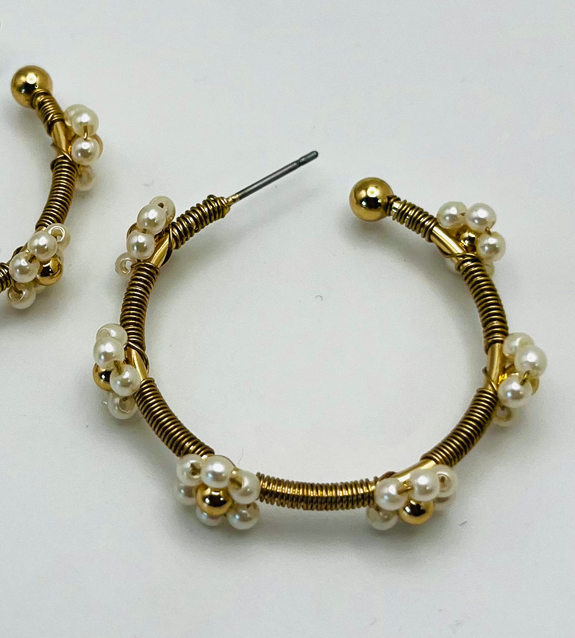 Daisy Wired Hoops