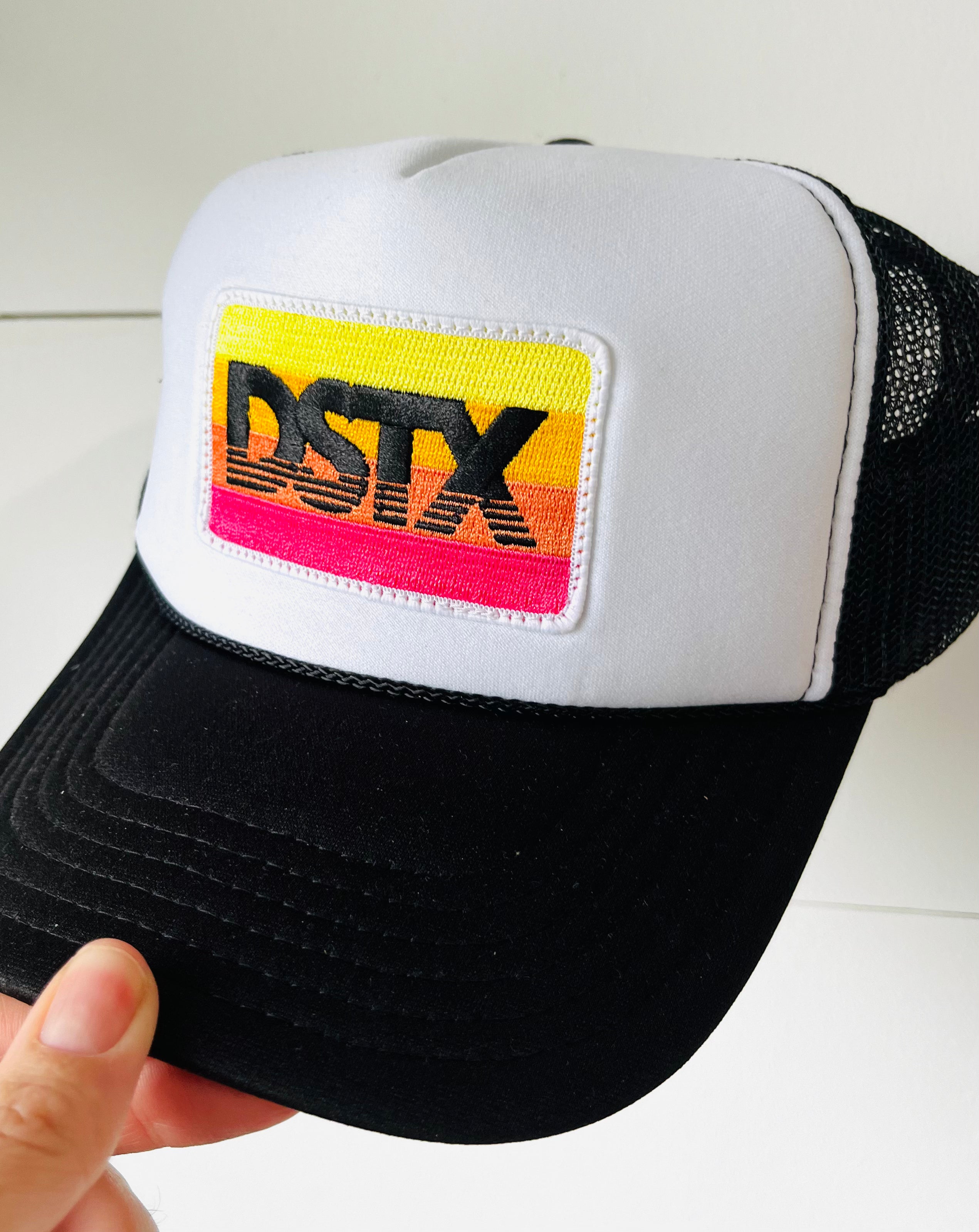 DSTX Black & White Trucker