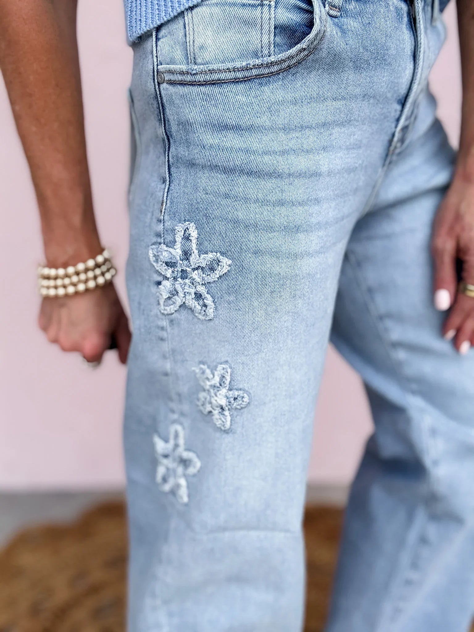 Flowerline Barrel Jeans