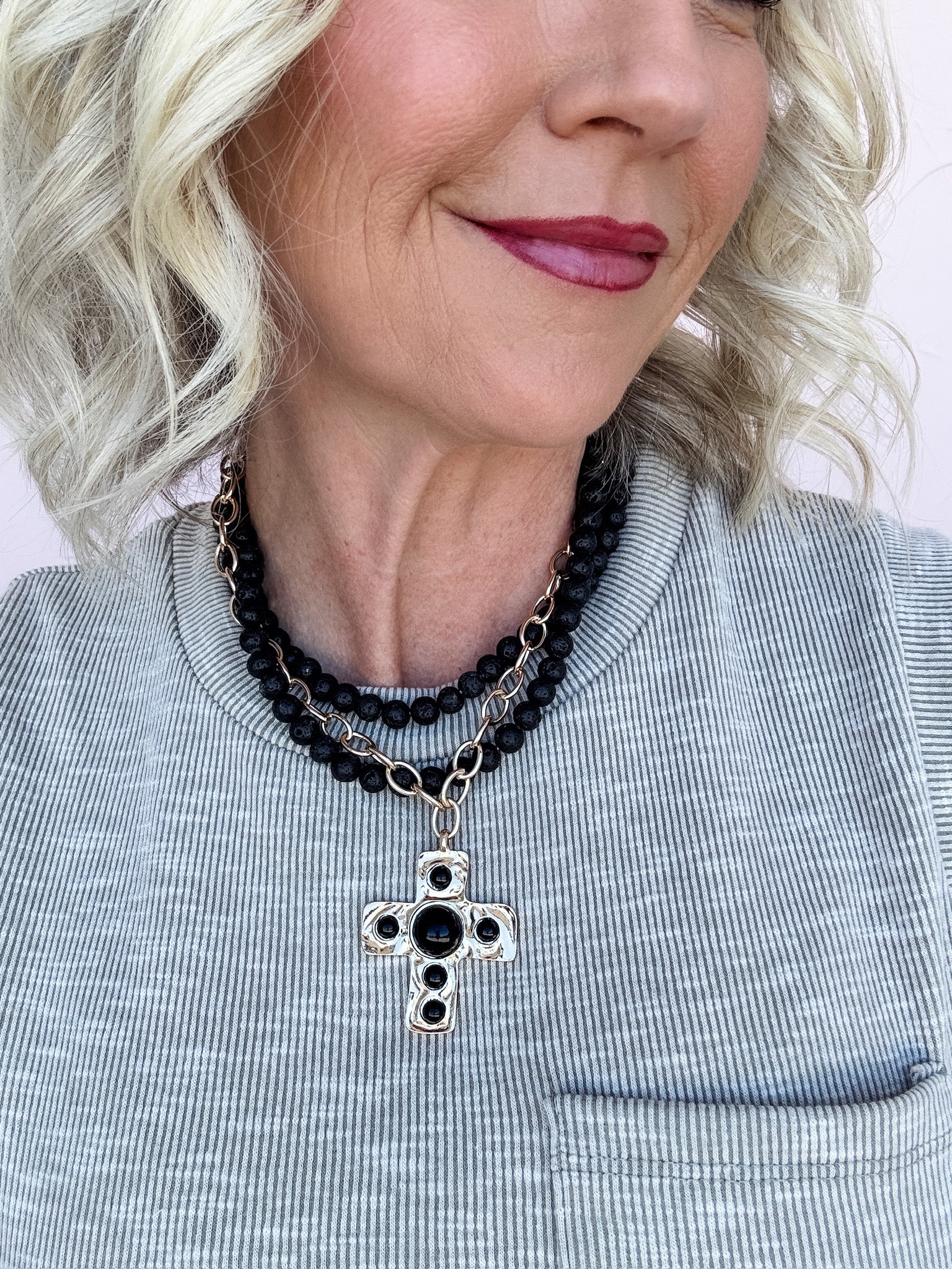 Noir Grace Cross Necklace
