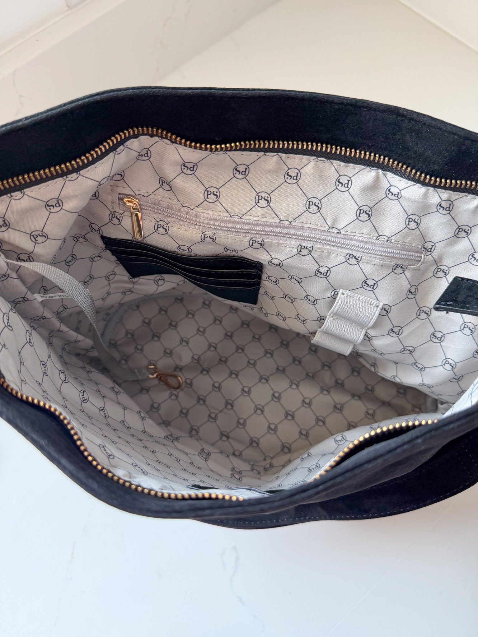 Rosemary Suede Bucket Bag | Black