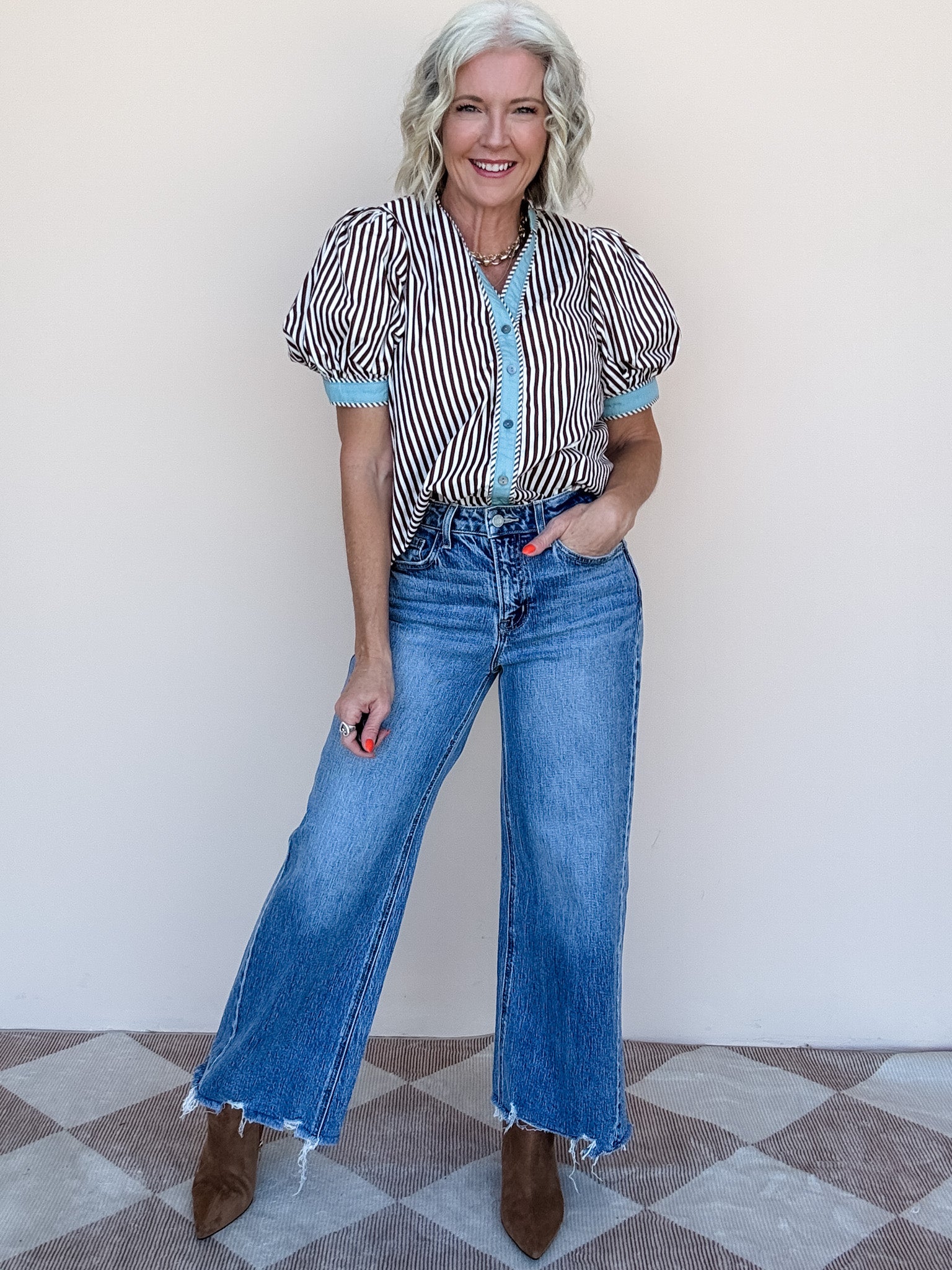 Storyline Stripe Top | Brown