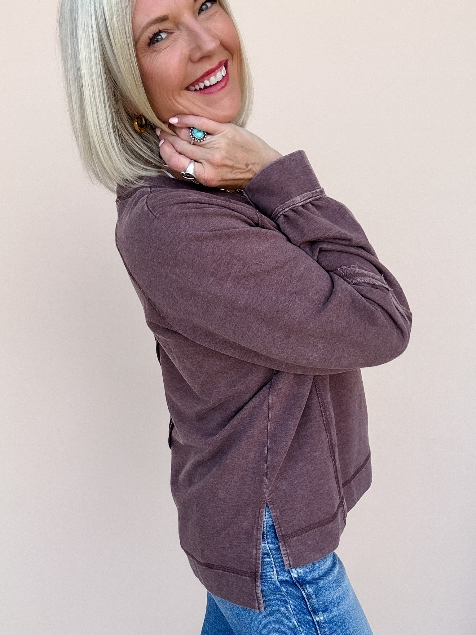Berry Rush Sweatshirt | Dark Brown