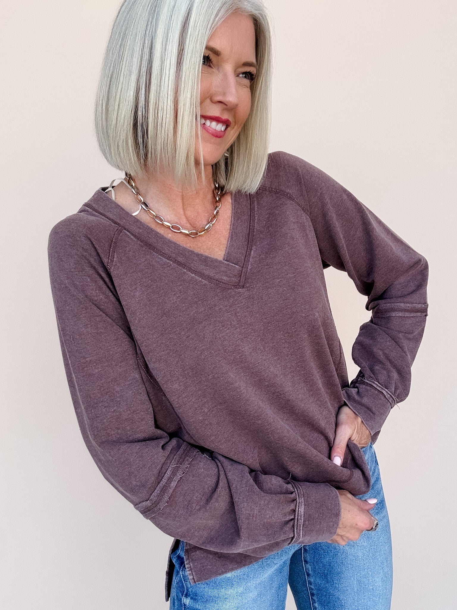 Berry Rush Sweatshirt | Dark Brown