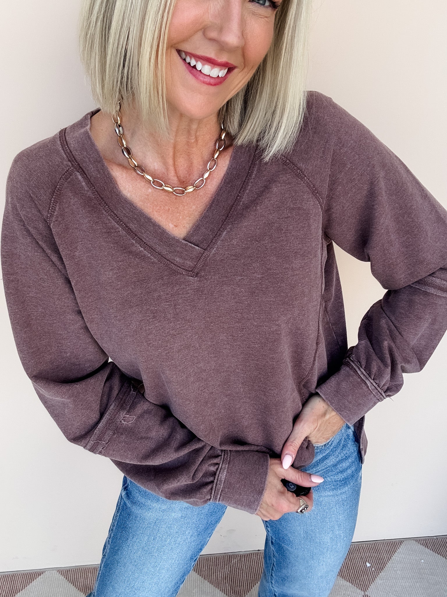 Berry Rush Sweatshirt | Dark Brown