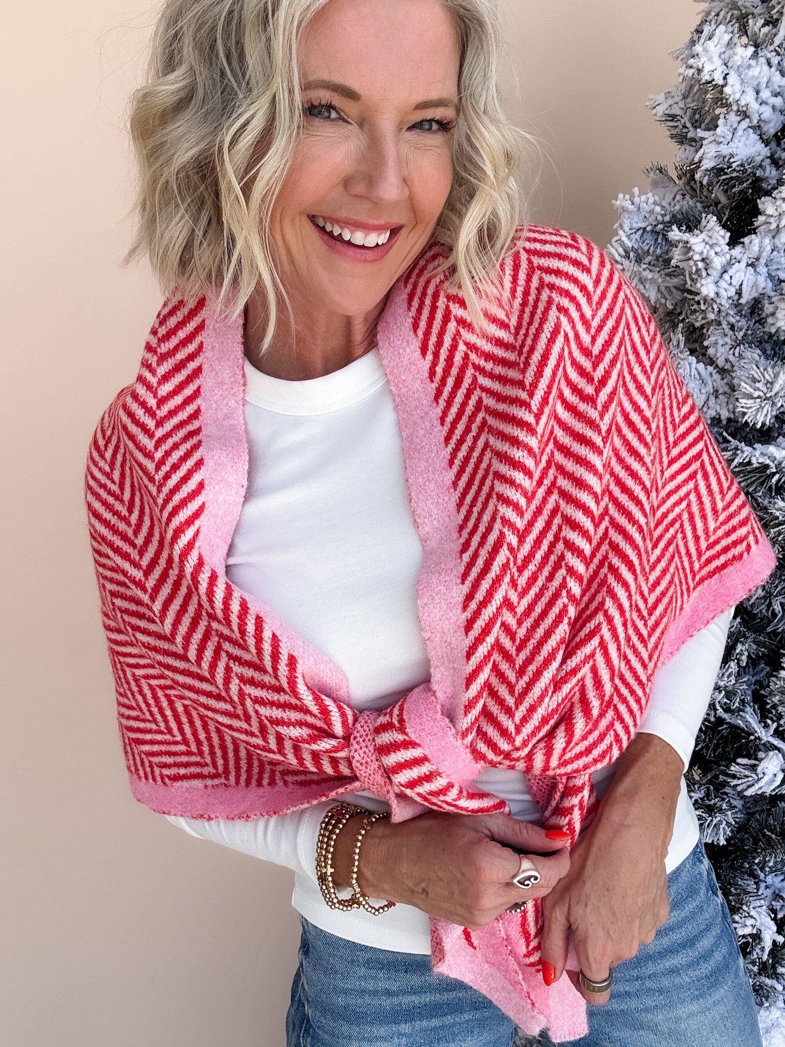 Ziggy Triangle Scarf | Red