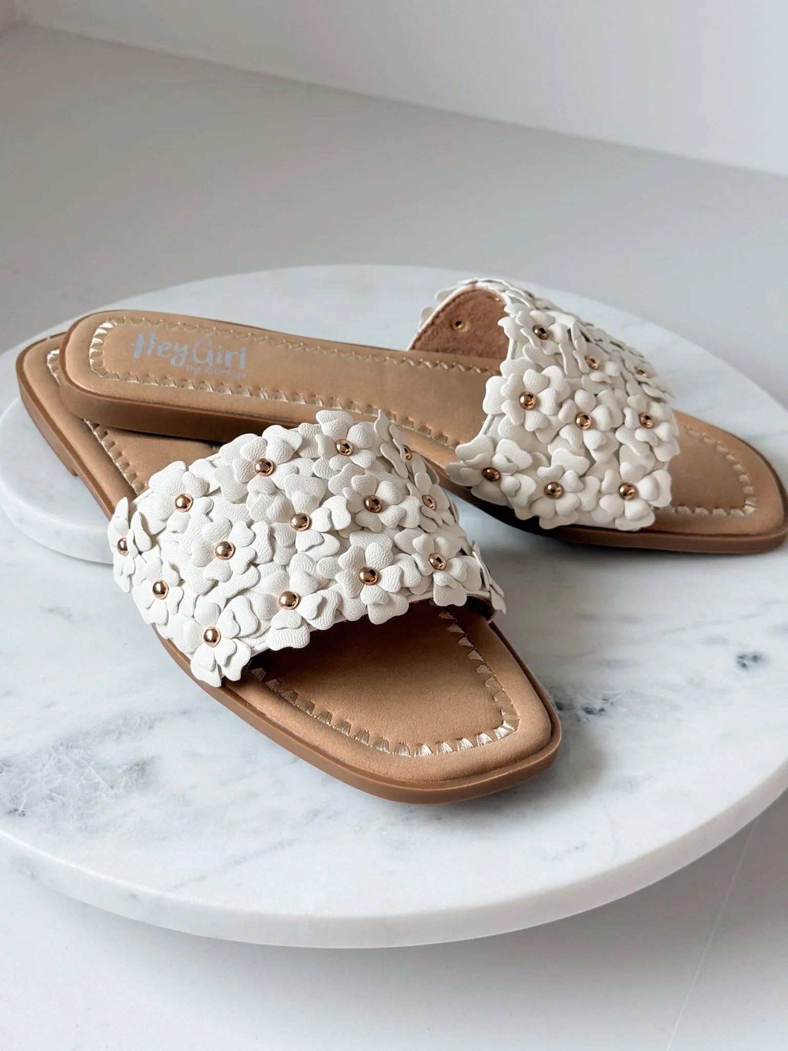 Daisy Dots Sandals