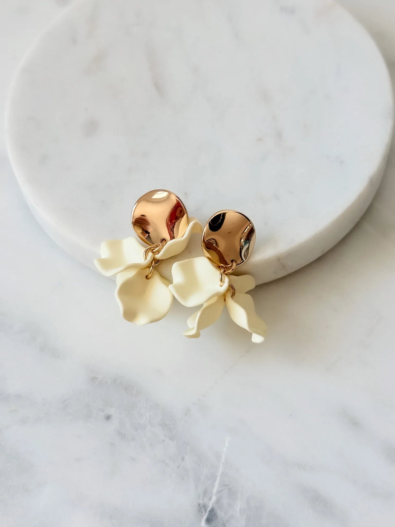 Radiant Energy Earrings | Cream