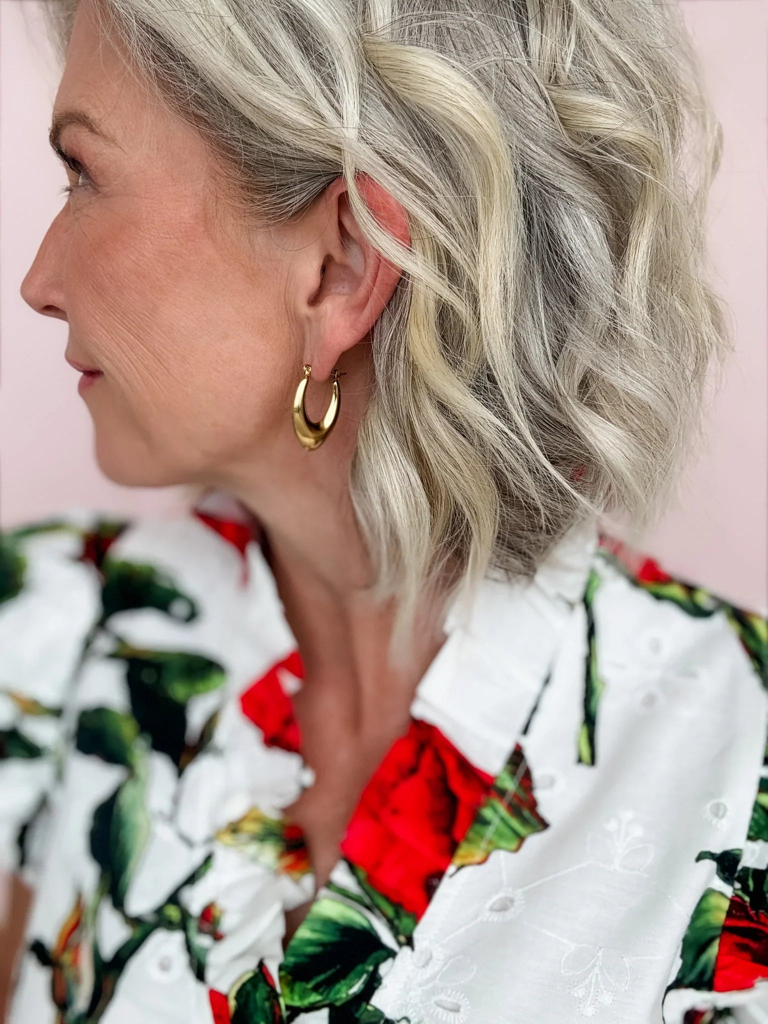 High Shine Curve Hoops