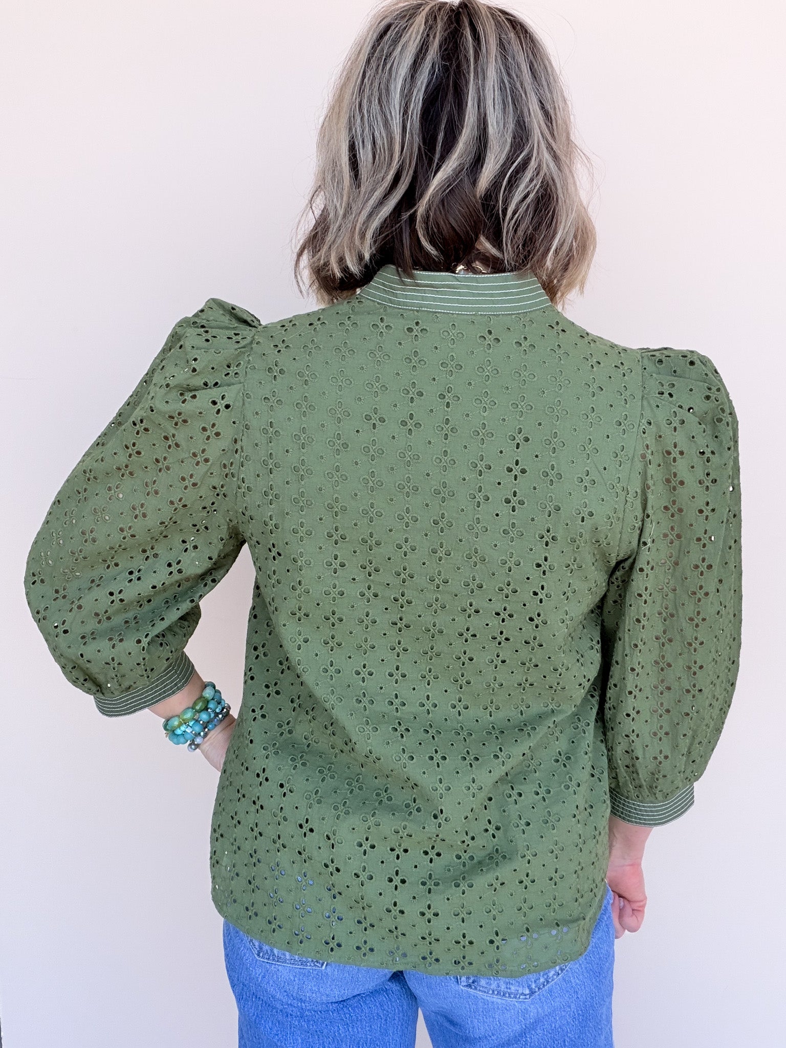 Eyelet Days Top | Olive