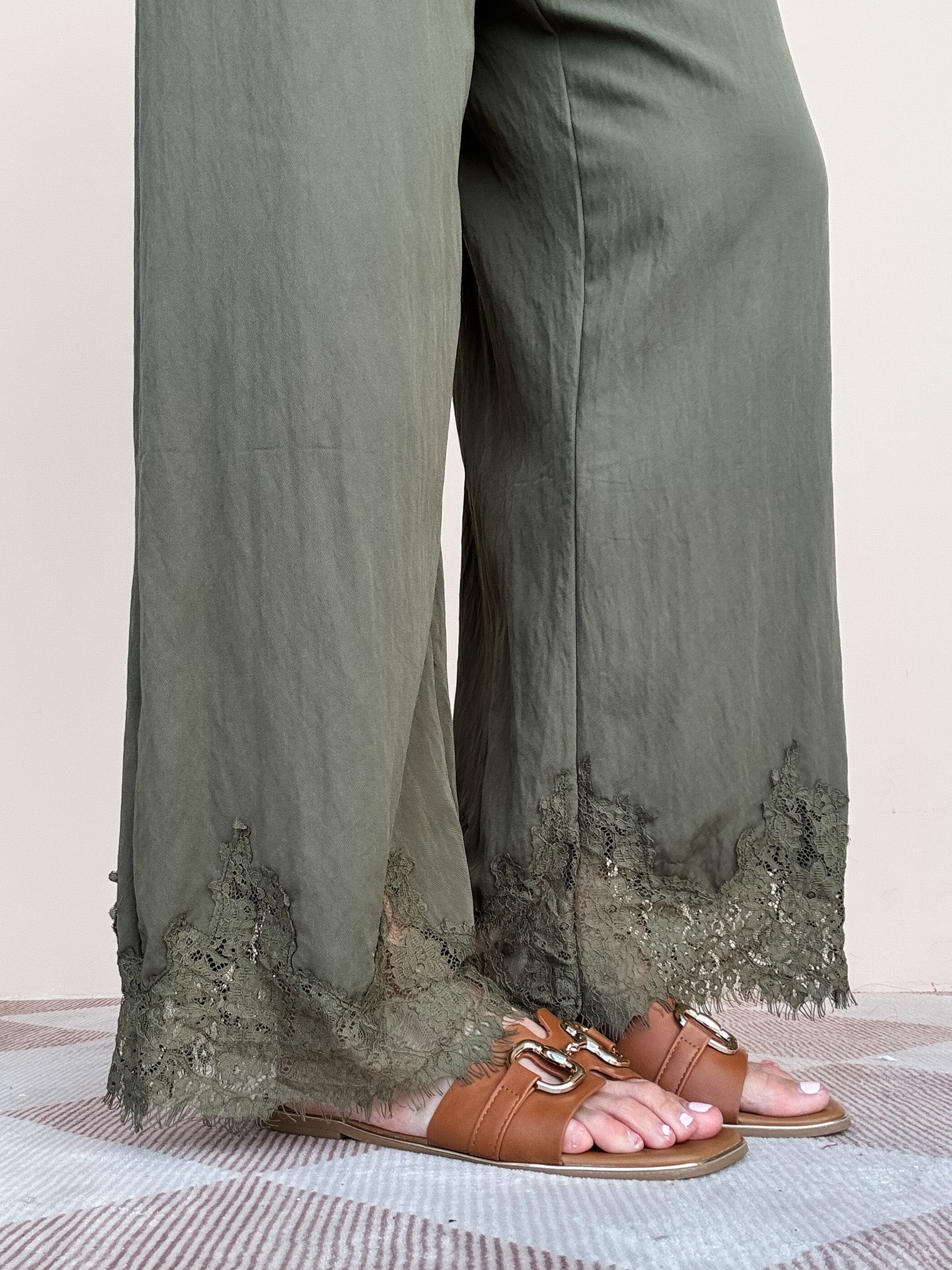Lace & Easy Pants