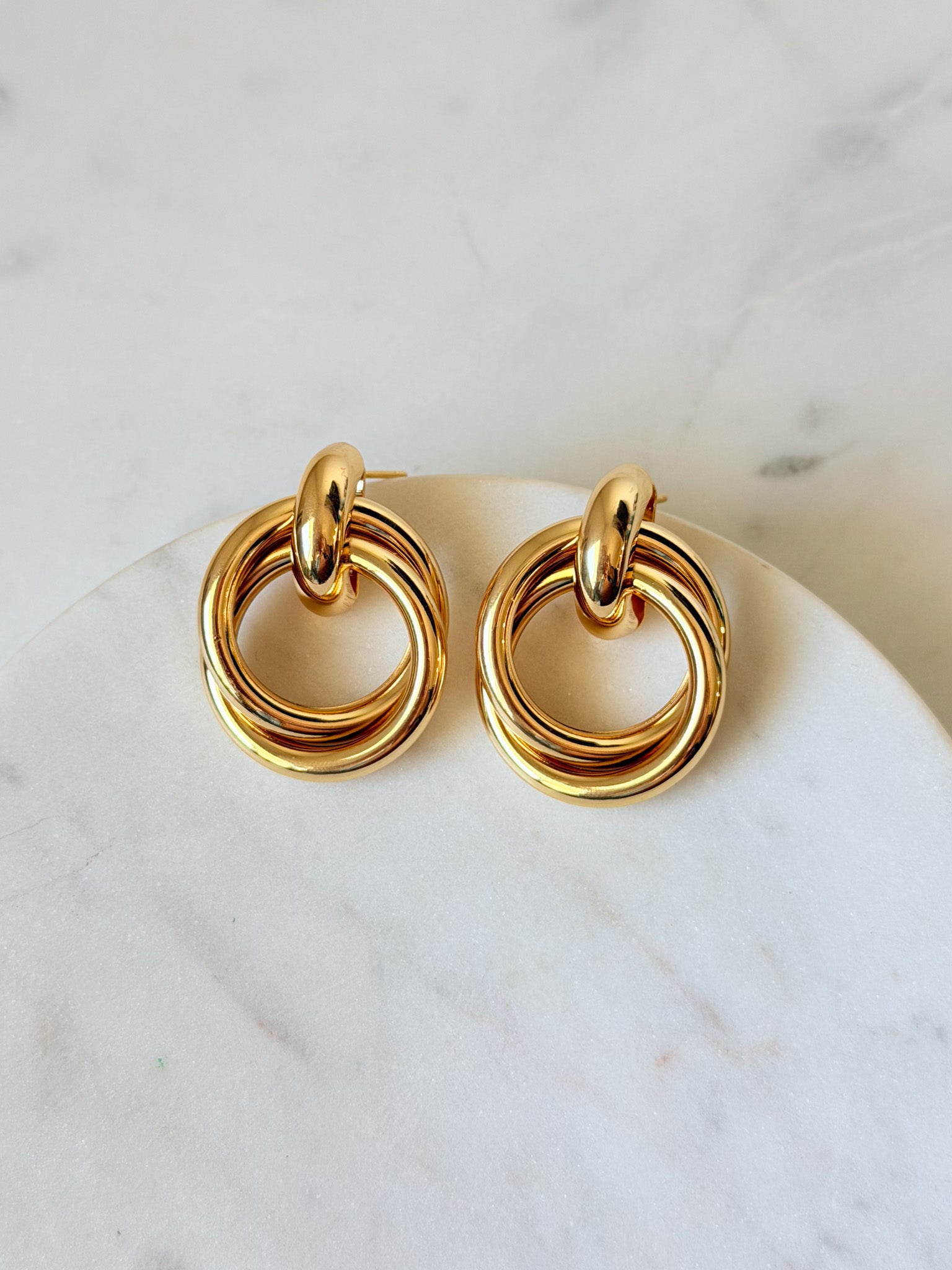 Circle Link Gold Stud Earrings