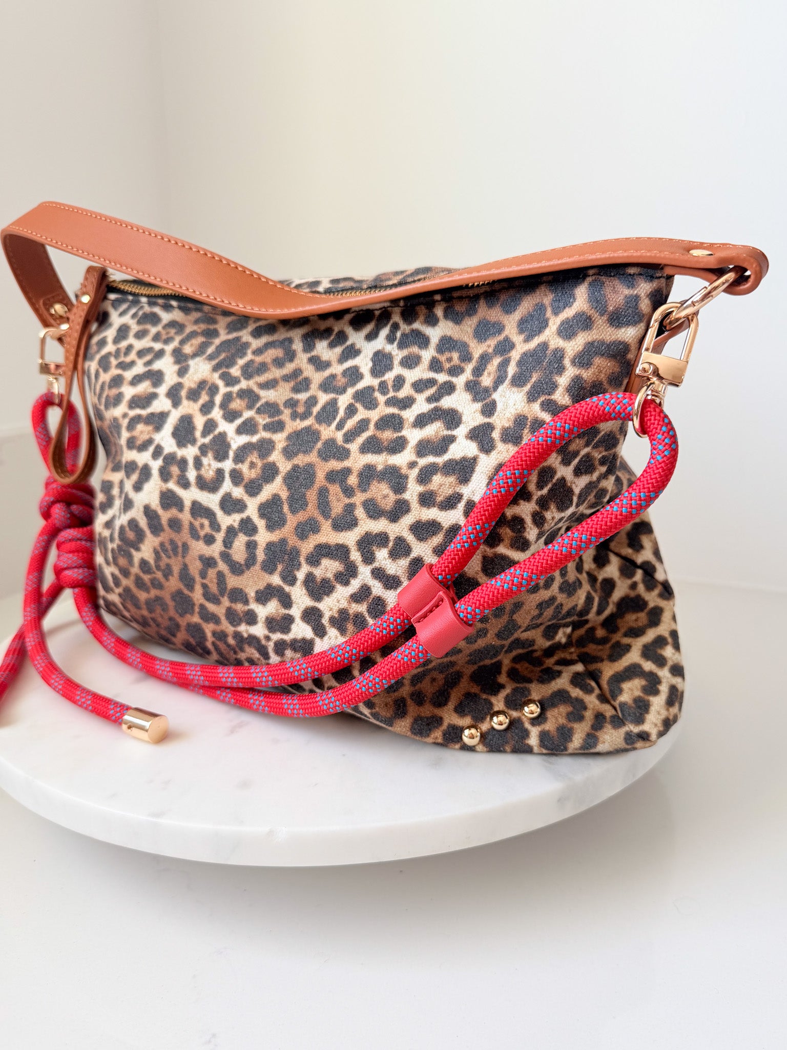 Cosette Canvas Shoulder Bag | Leopard