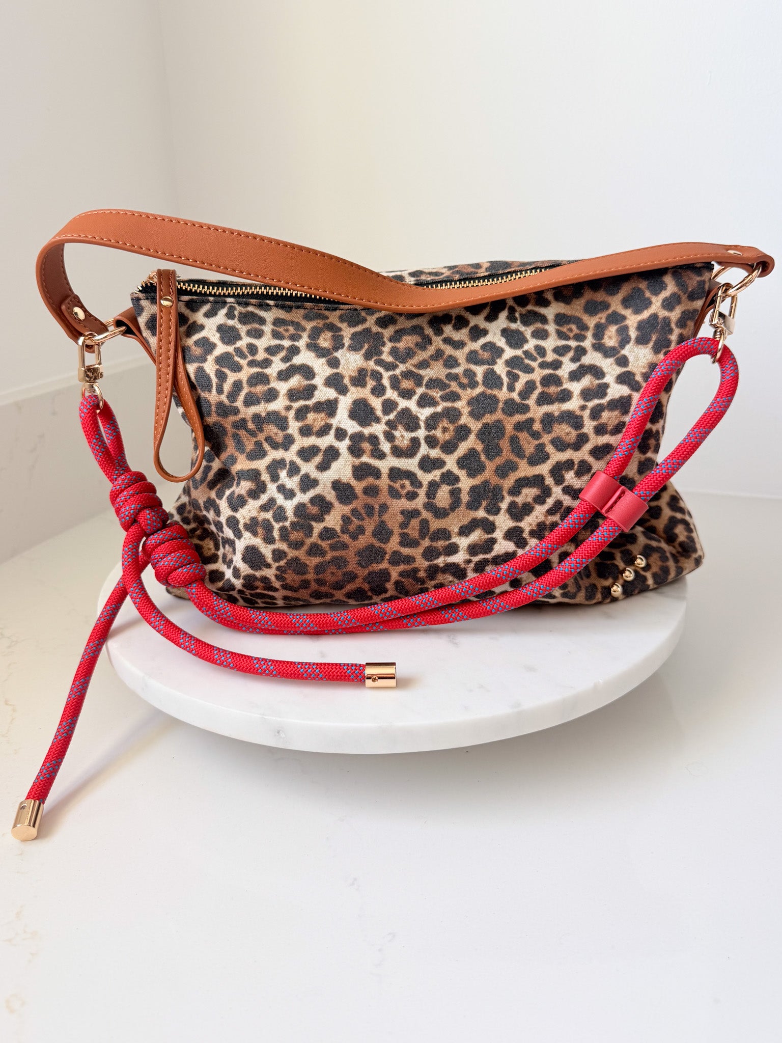 Cosette Canvas Shoulder Bag | Leopard