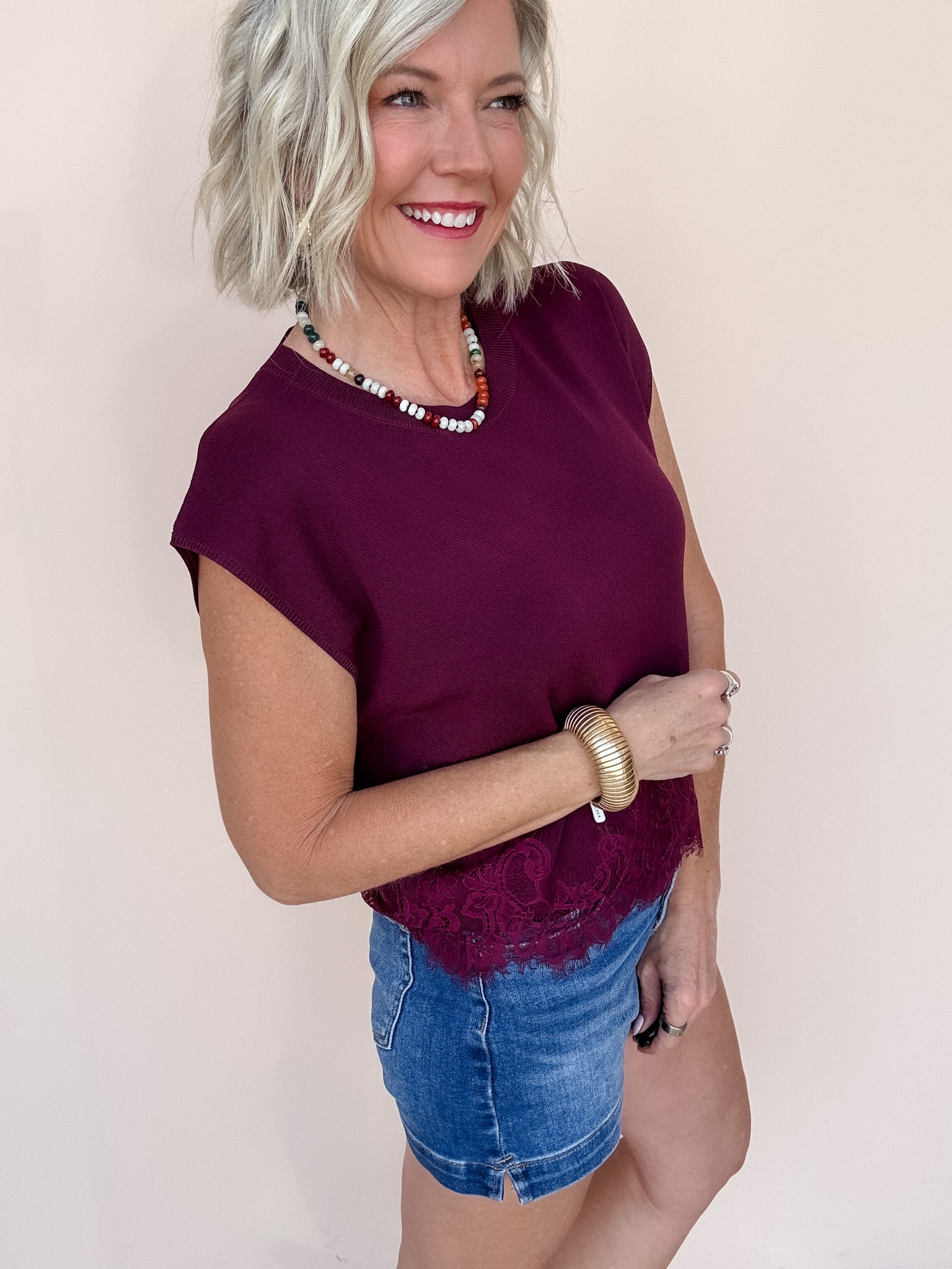 Pretty Edge Top | Burgundy