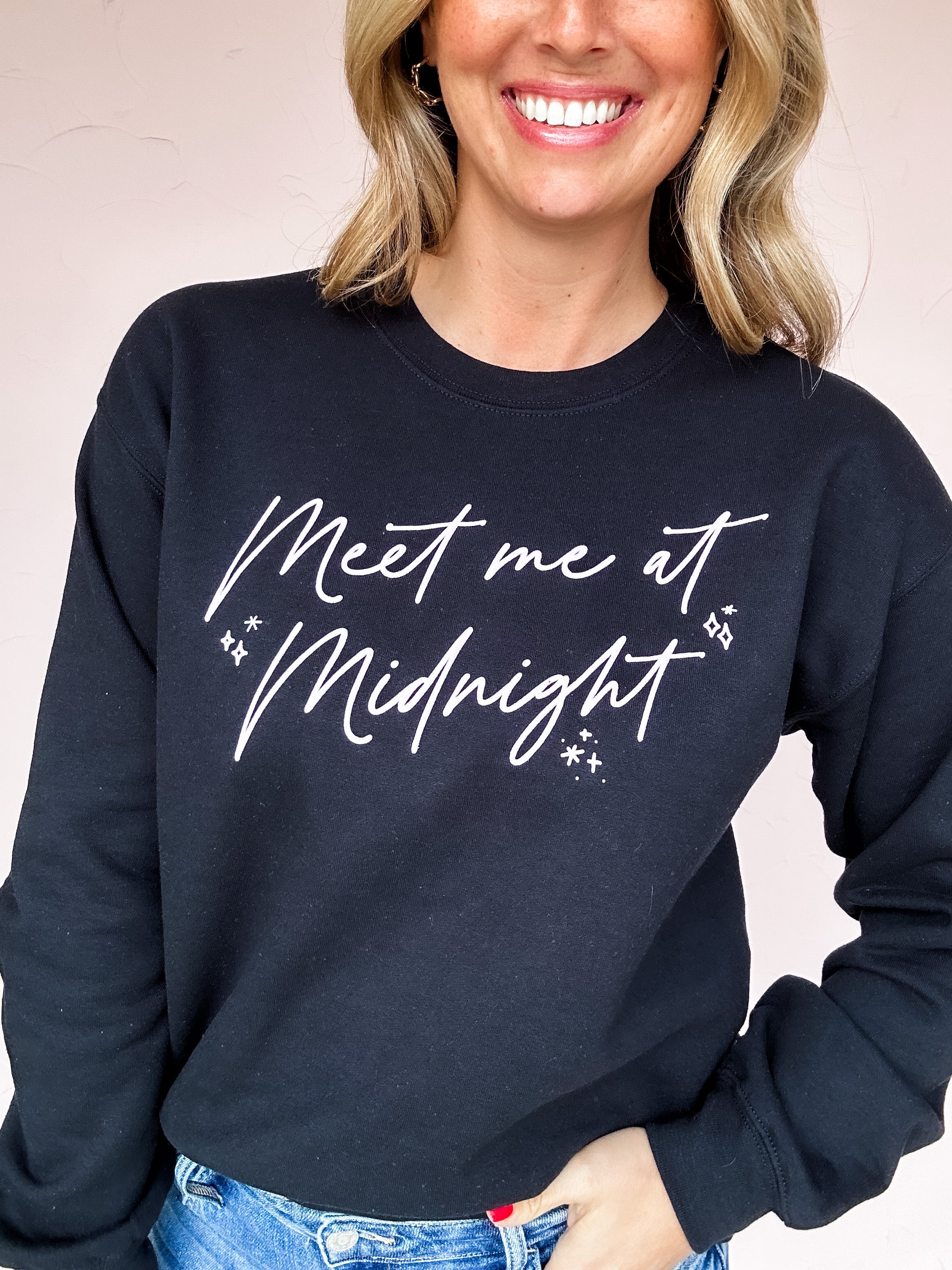 Meet Me At Midnight Pullover