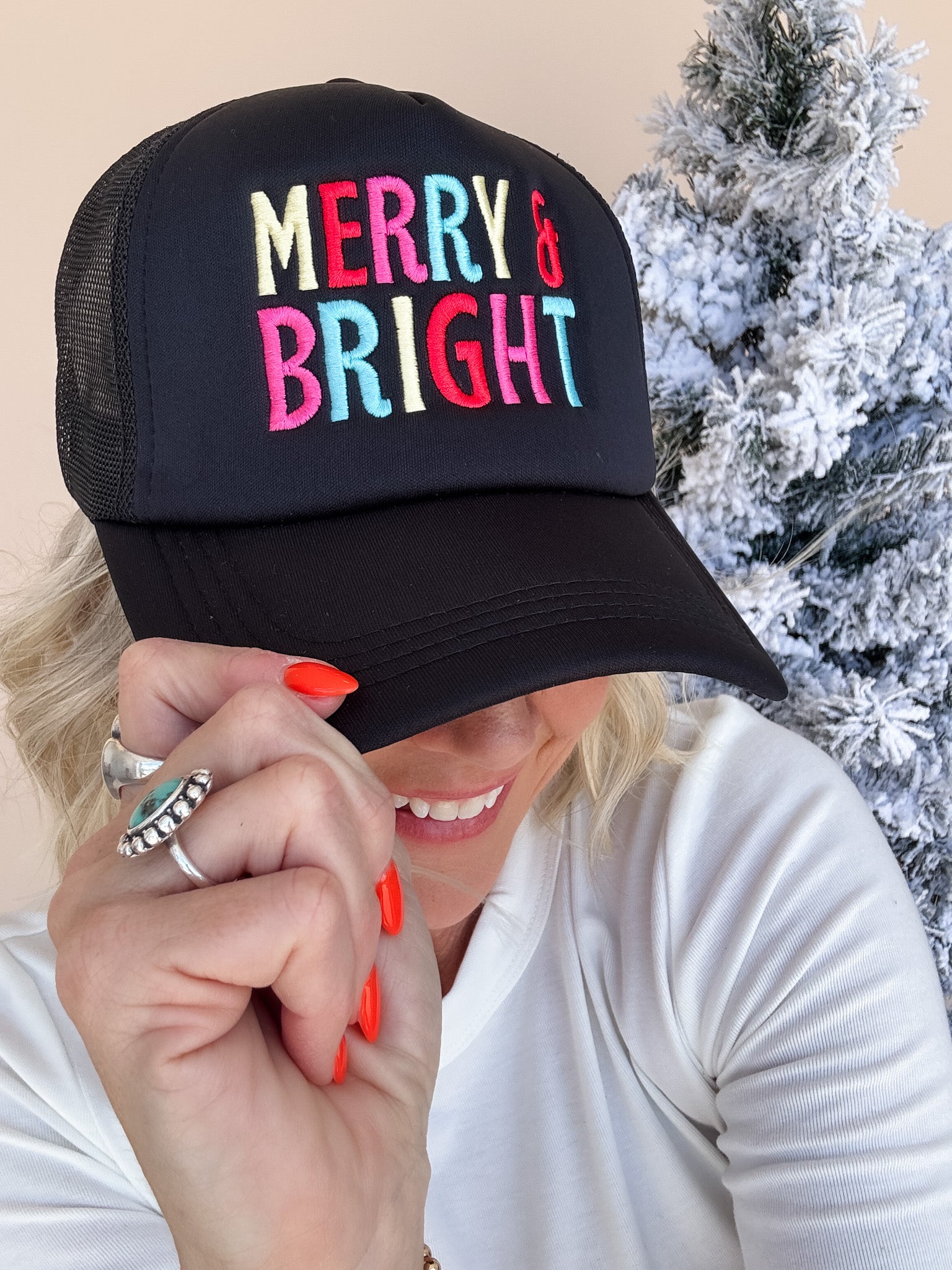 Merry & Bright Trucker | Multicolor