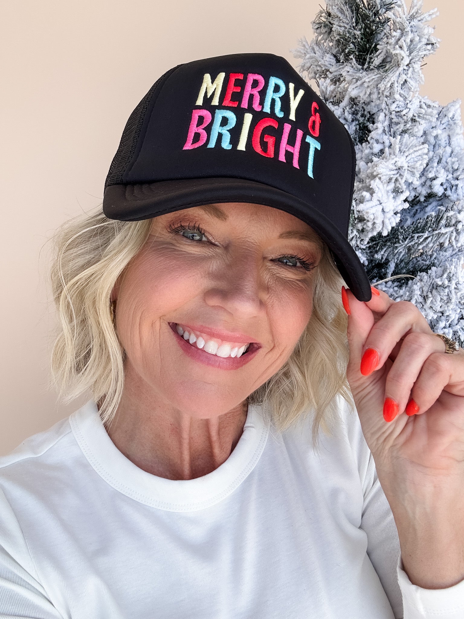 Merry & Bright Trucker | Multicolor