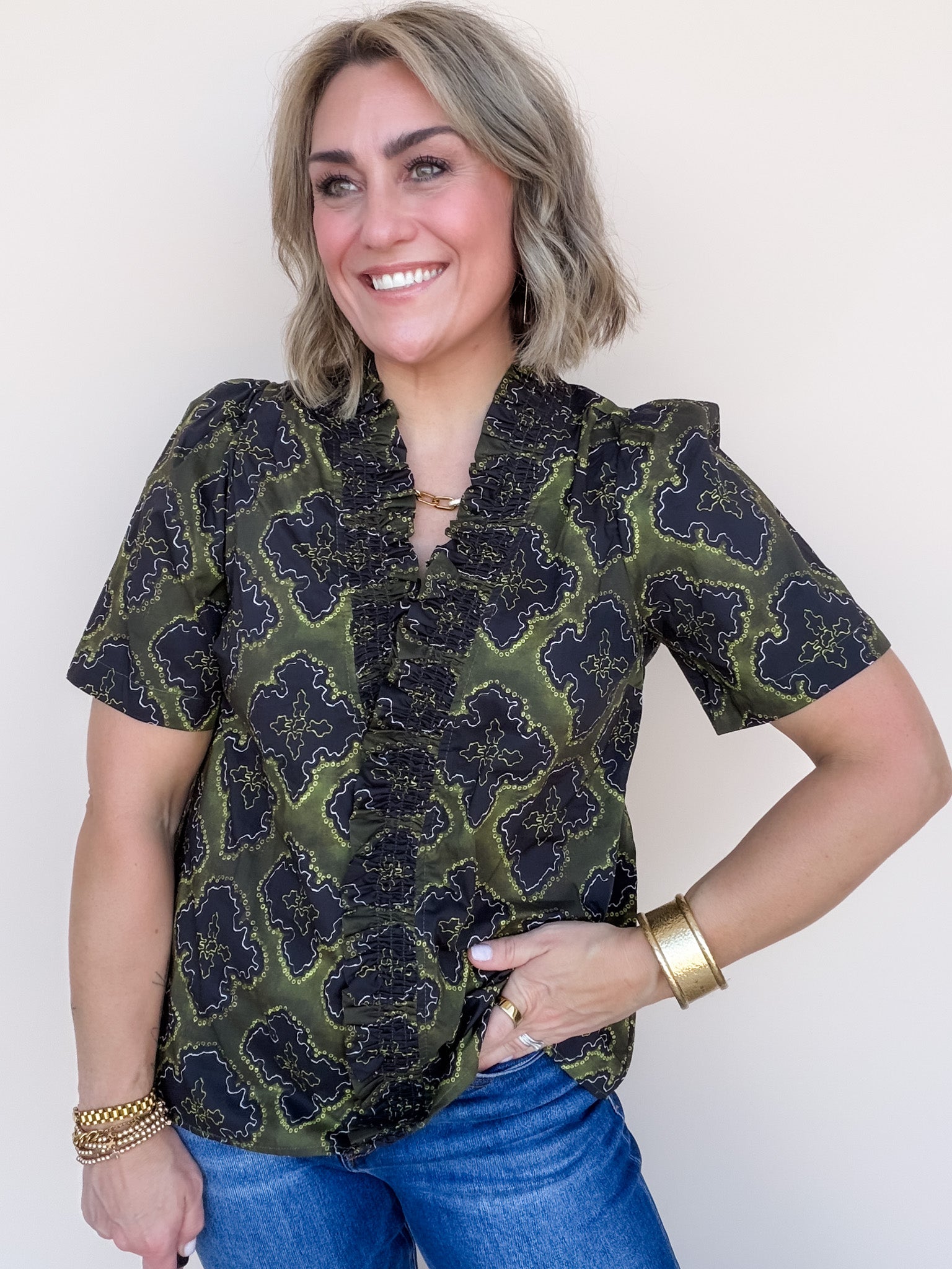 Olive & Ivy Top
