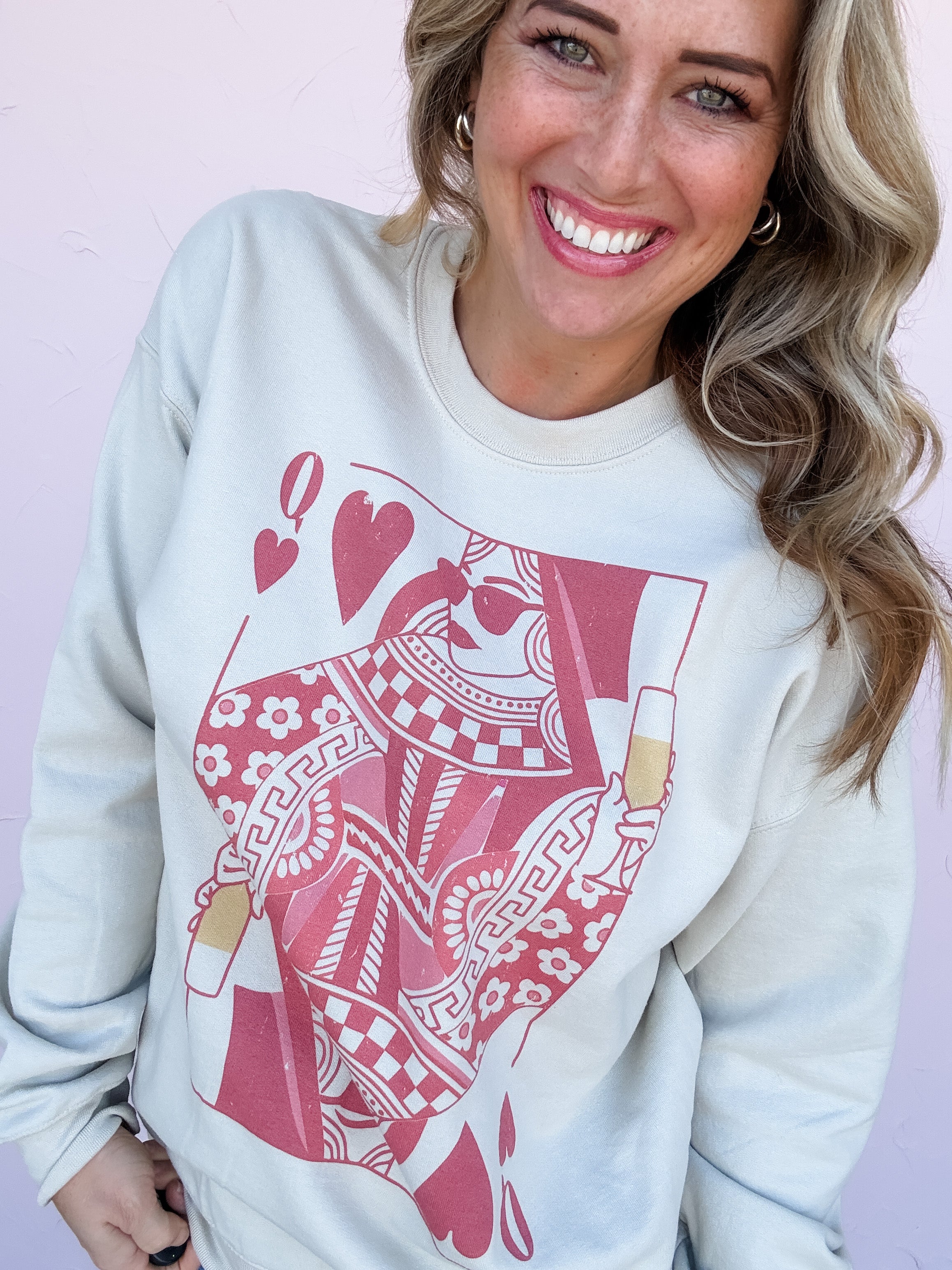 Queen of Hearts Champagne Pullover