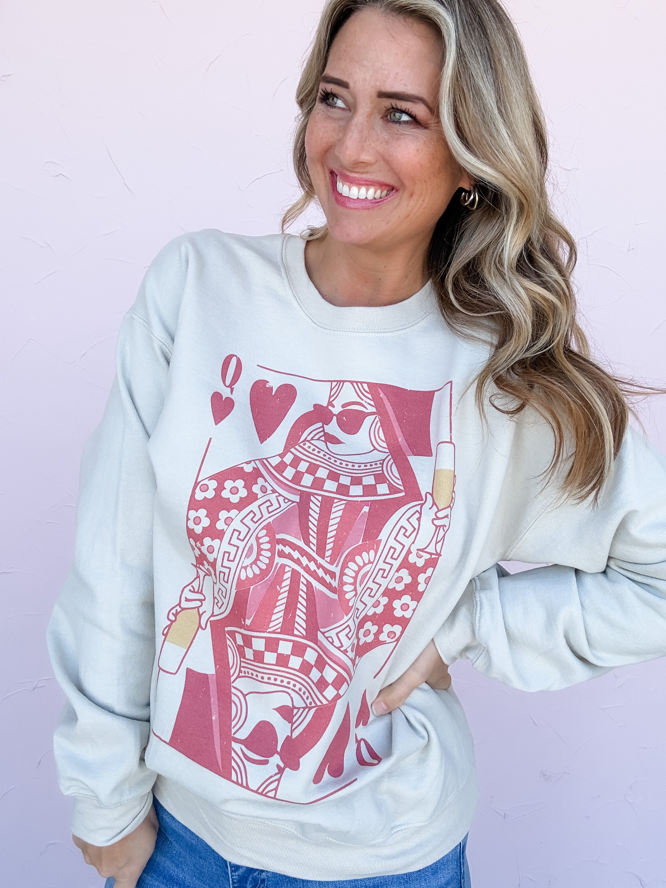 Queen of Hearts Champagne Pullover