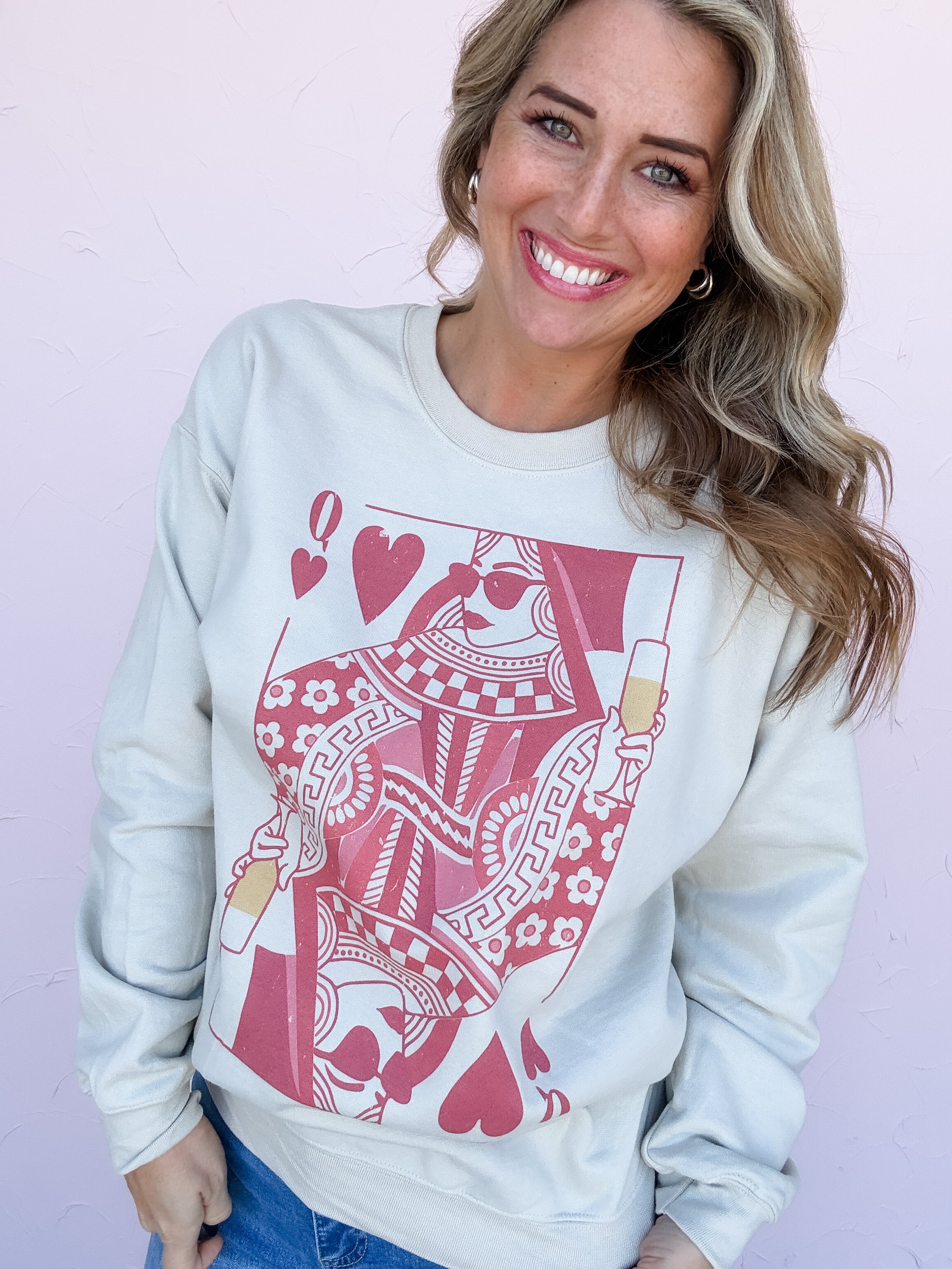 Queen of Hearts Champagne Pullover