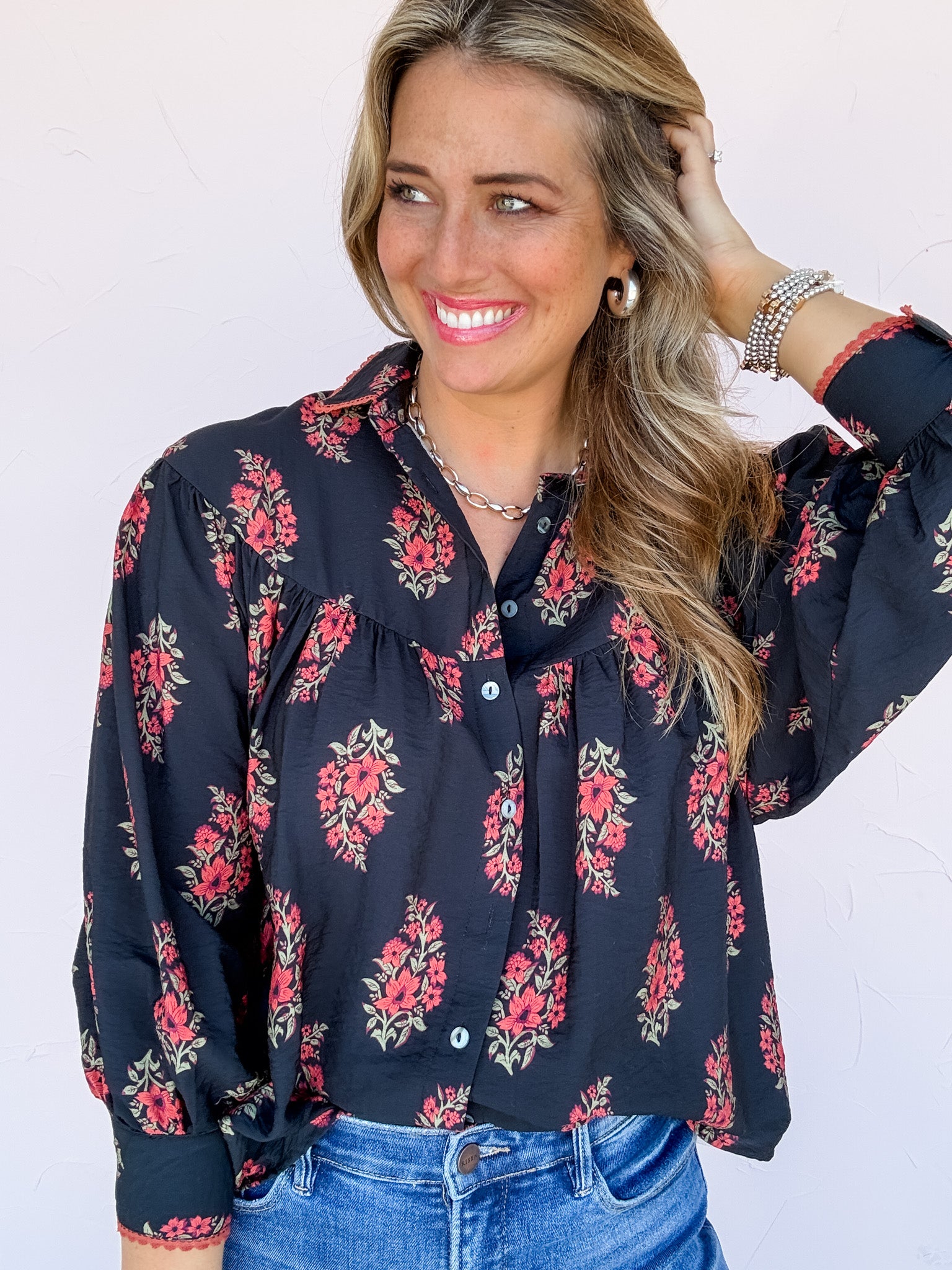 Two Tone Curve Earrings