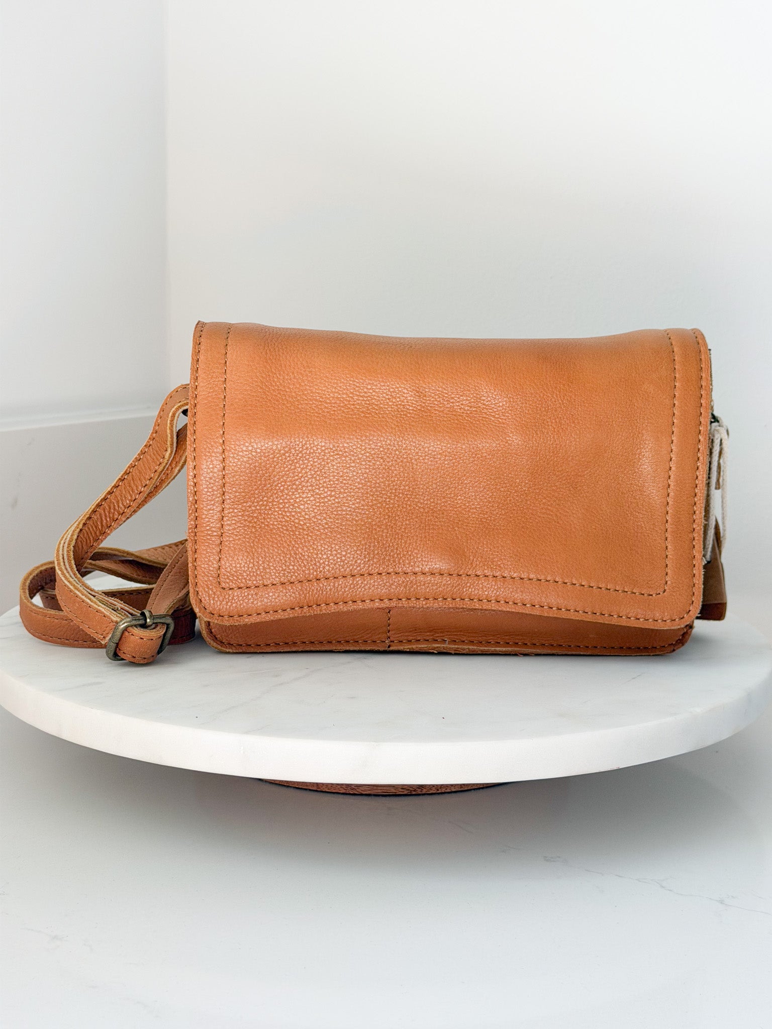 Johns Creek Timeless Crossbody | Cognac
